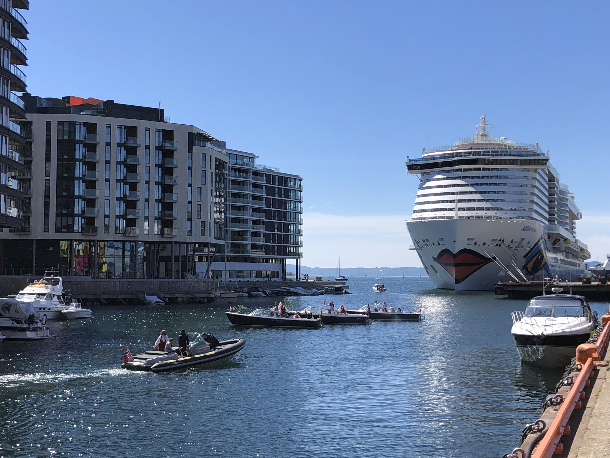 Leiligheten ligger i et vakkert marint miljø